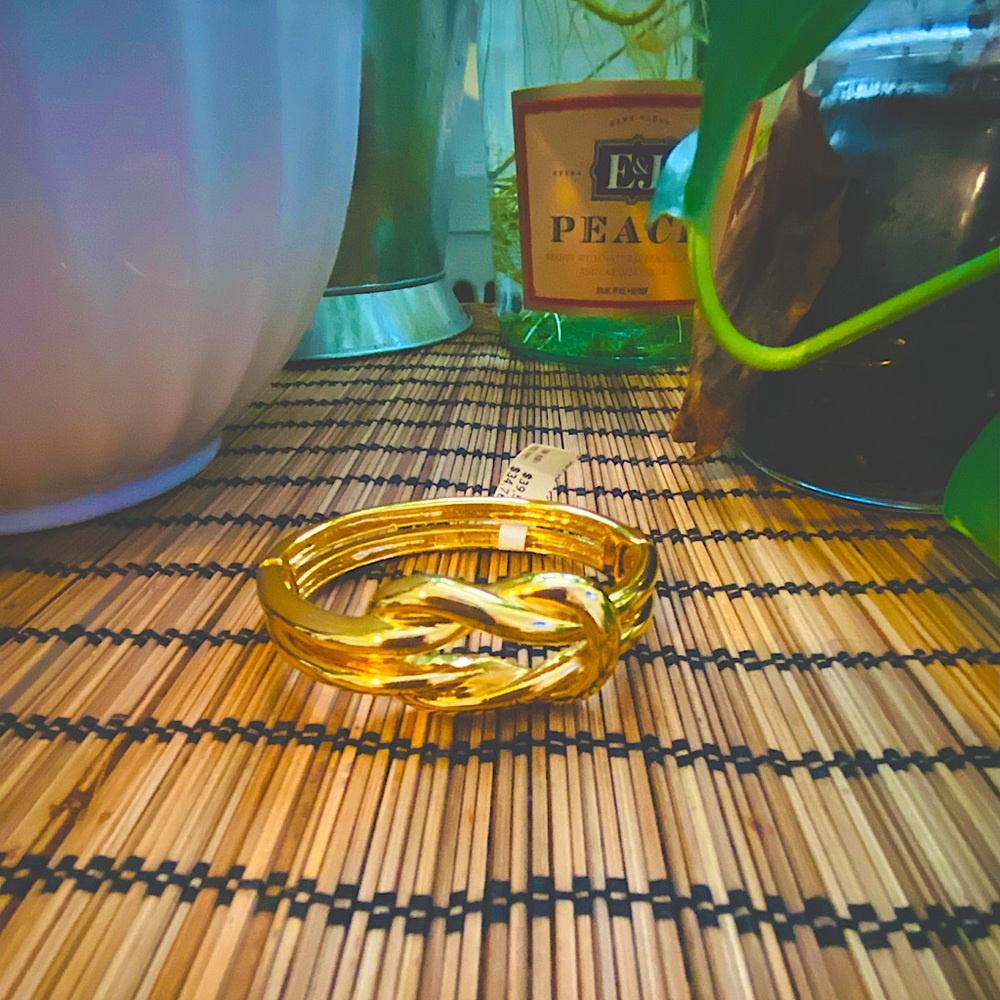 GOLD  PLATED INFINITY KNOT BANGLE 👑✨✨✨